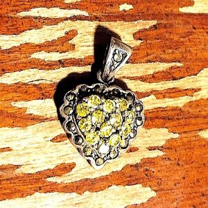 Vintage Sterling Silver Heart shape pendant (925)